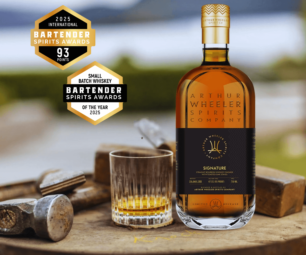 Signature Straight Bourbon Whiskey Finished With Toasted Oak Stave