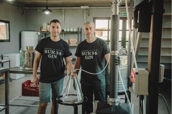 Marcelo Lopez (Left)and Angel Ghiazza (Right)- Co-Founders of Sur 34 Gin Marcelo Lopez (Left)and Angel Ghiazza (Right)- Co-Founders of Sur 34 Gin