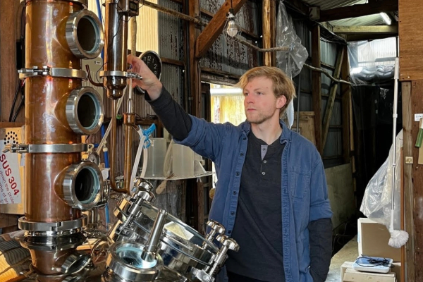 Distiller, Brewer and Biologist Noah Schindler