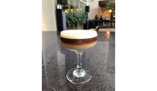 ESPRESSO MARTINI AT THE LIVING ROOM