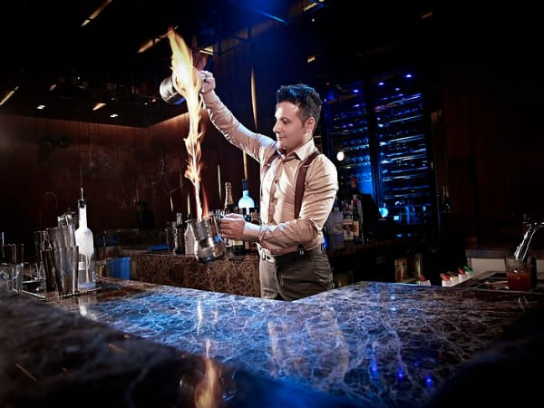 THE RISE OF THE CELEBRITY BARTENDER