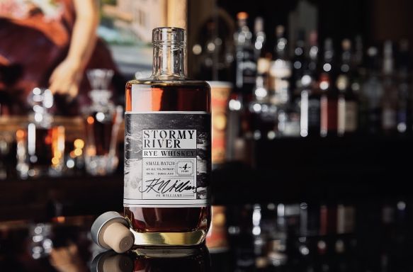 Logo for: Stormy River Rye Whiskey